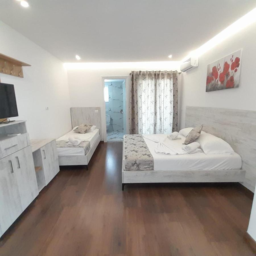 Vila Irdi Ksamil Esterno foto