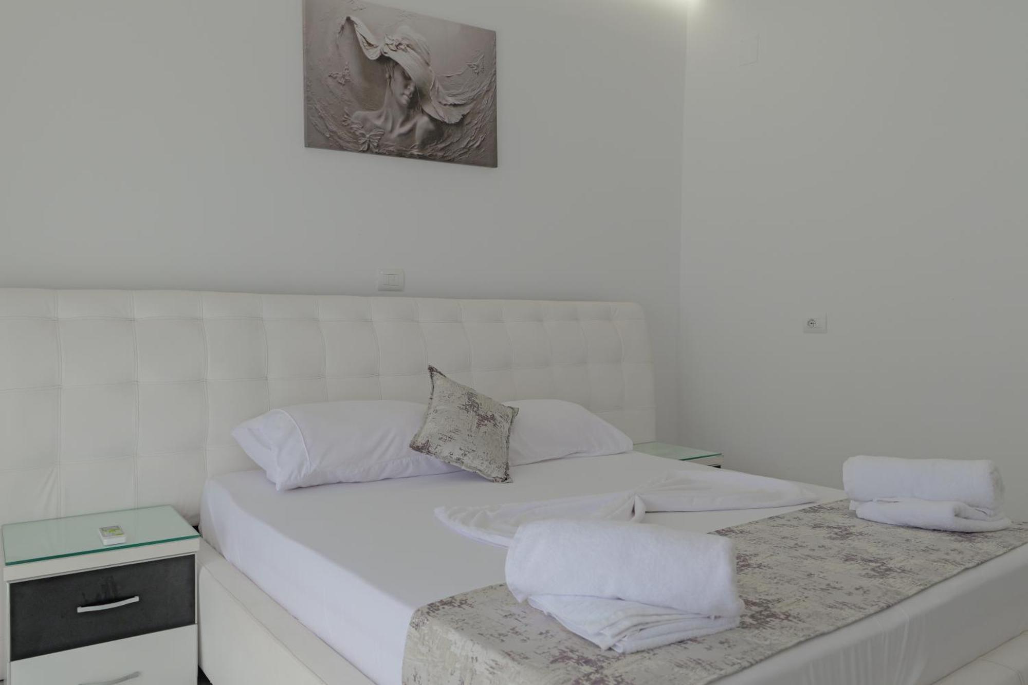 Vila Irdi Ksamil Esterno foto