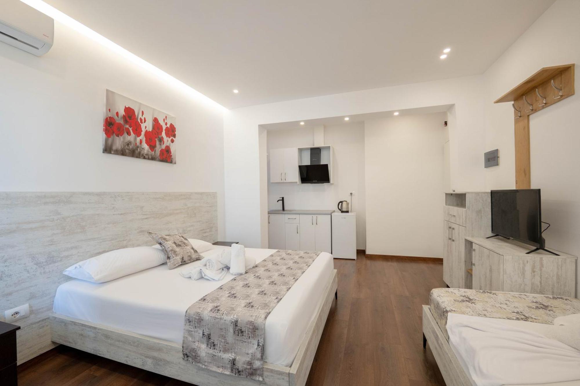 Vila Irdi Ksamil Esterno foto