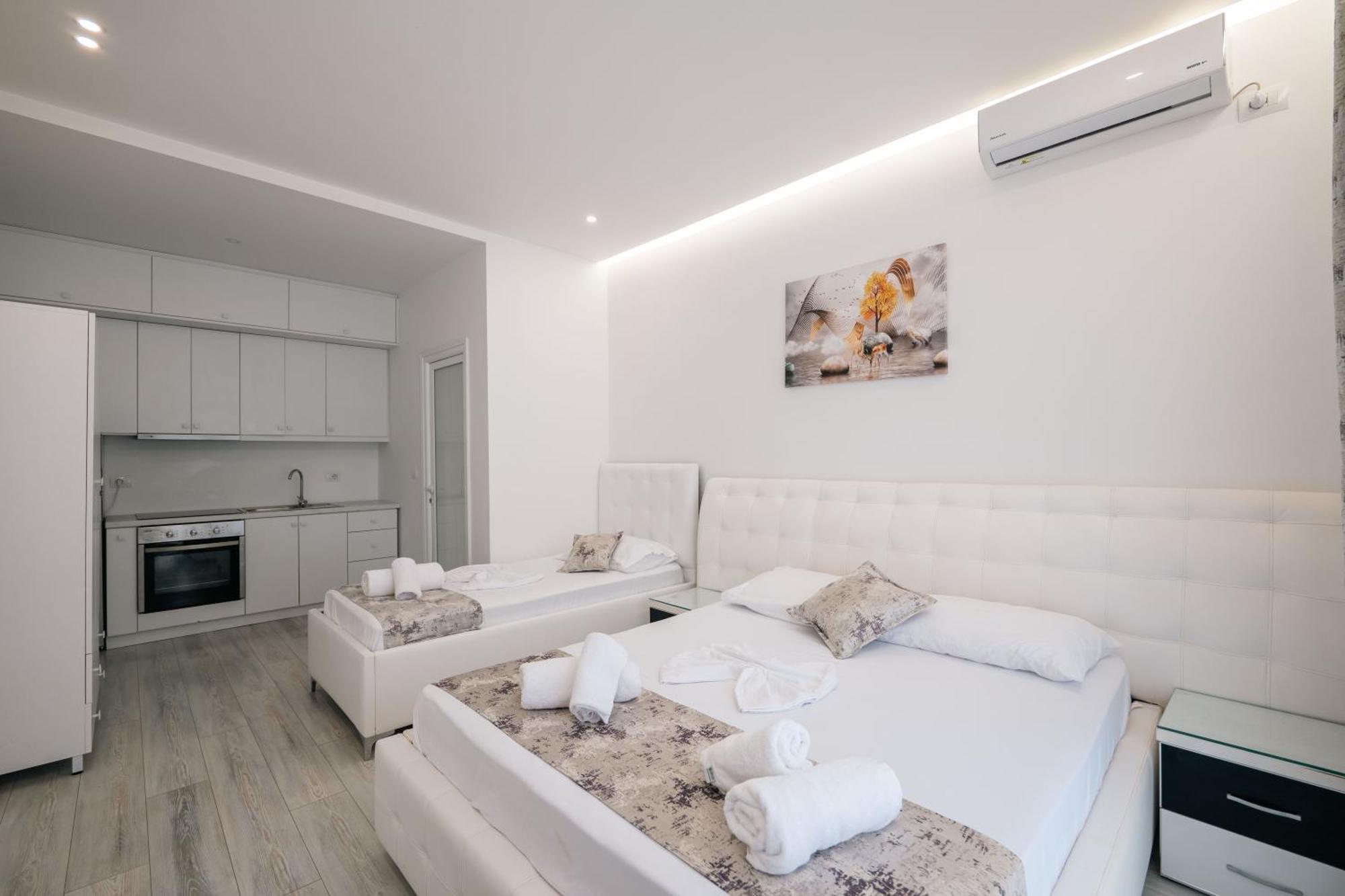 Vila Irdi Ksamil Esterno foto