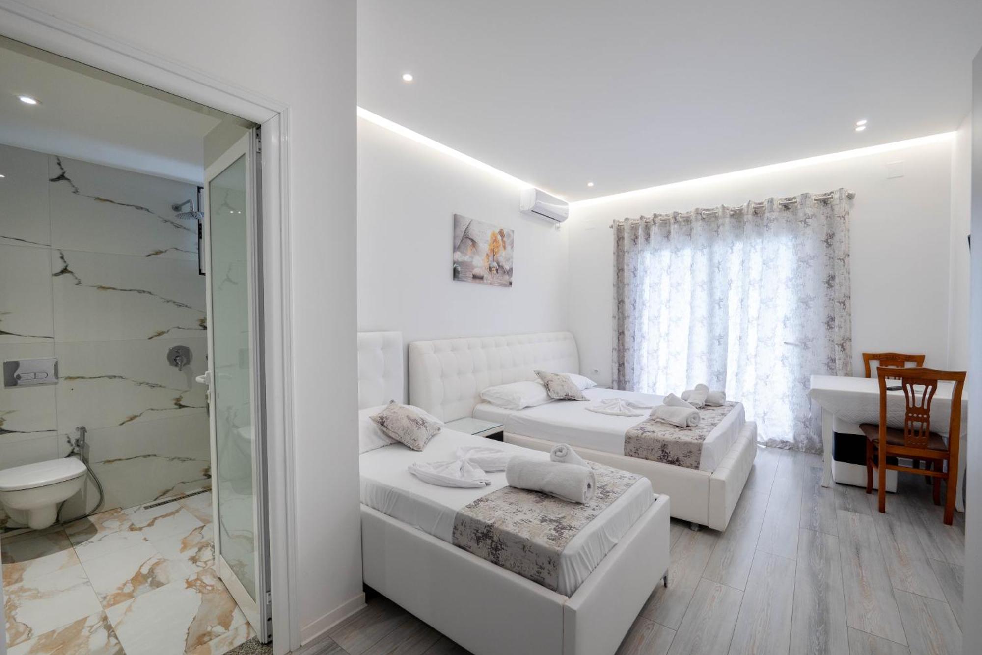 Vila Irdi Ksamil Esterno foto